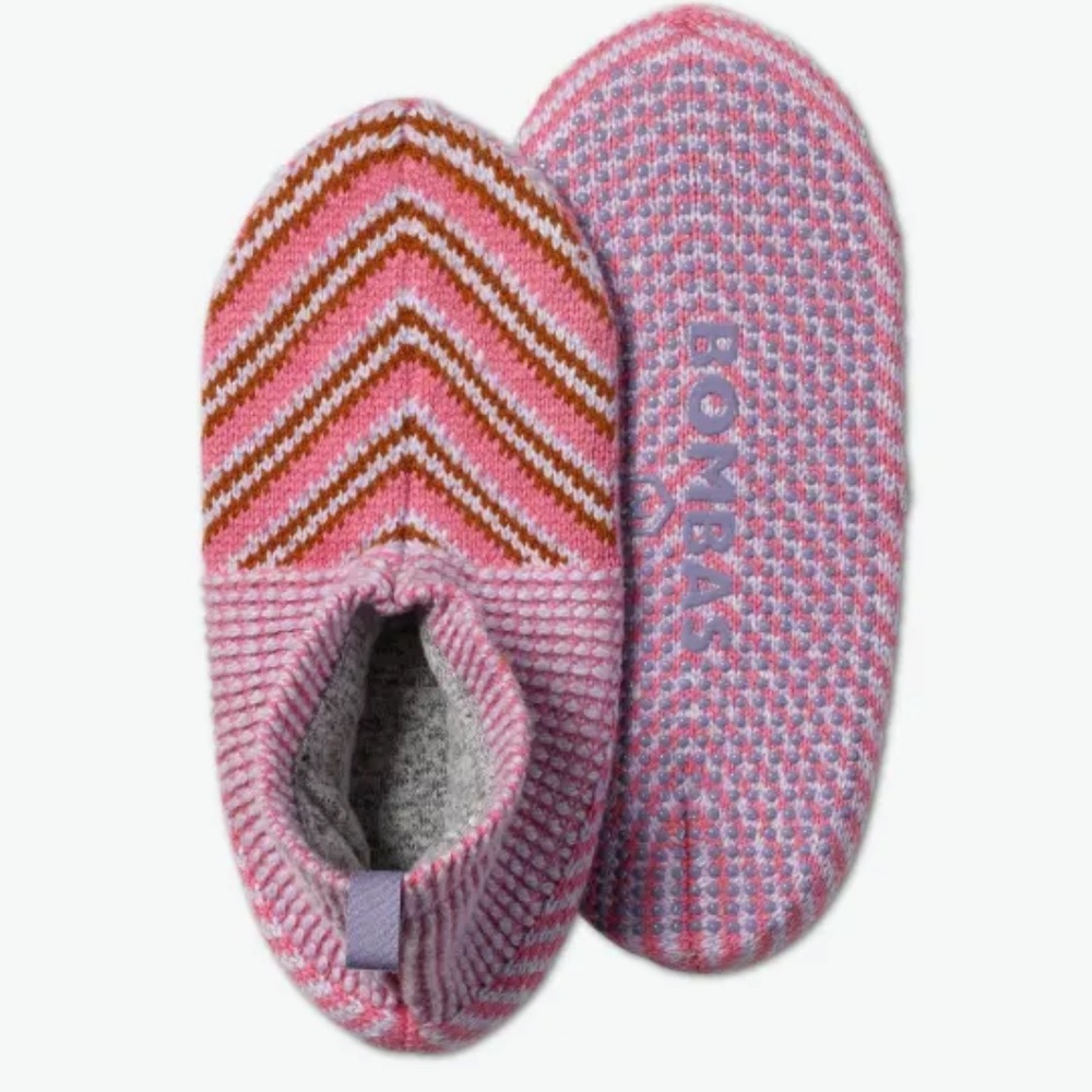 NWT Bombas Gripper Slippers Lupine Colorway, Size XS